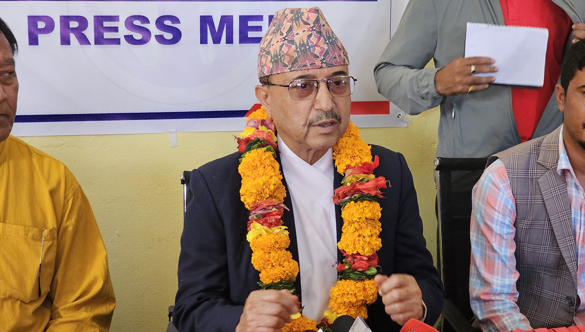 संघीयता कार्यान्वयनमा सरकार प्रतिबद्ध छ : कार्यवाहक प्रधानमन्त्री खड्का